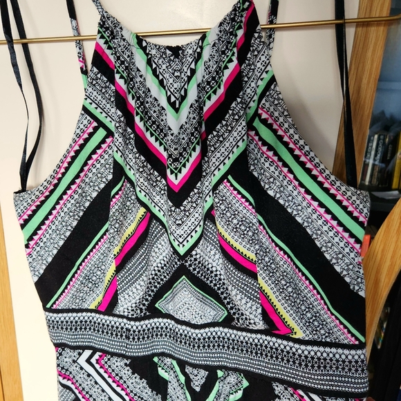 Dynamite High Neck Adjustable Strap Maxi Dress Bandana Style Print Size Medium - Picture 4 of 13